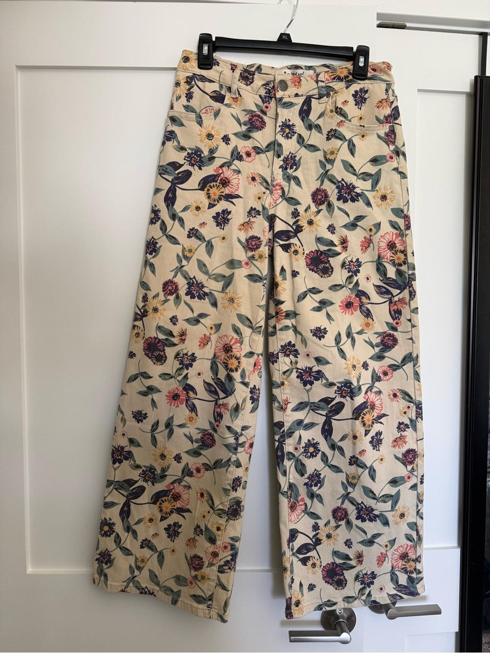 Three Birds Nest Botanical Garden Pants - Picture 4 of 7
